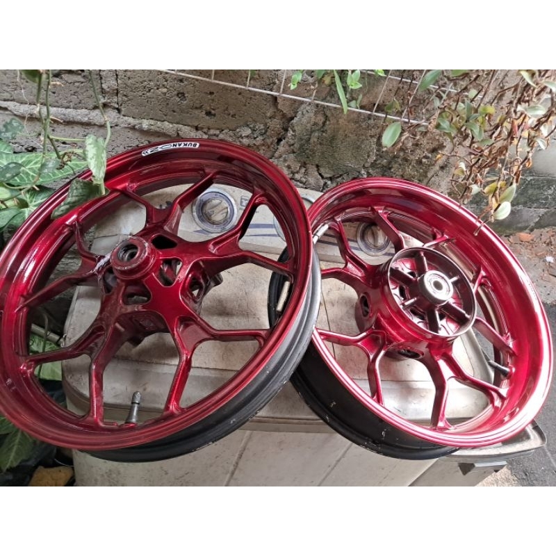 Velg r25 r 25 mt25 mt 25 yamaha pelek racing palang original ori copotan standar kelengkapan seperti