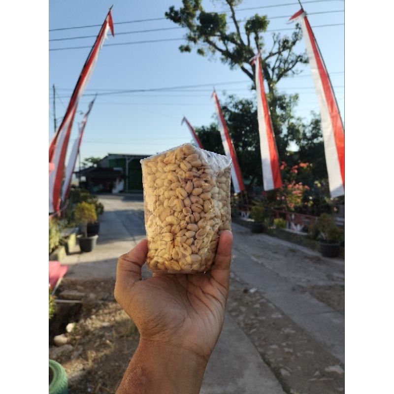 

KACANG BAWANG SIAP KONSUMSI 500 GRAM ASLI WONOGIRI