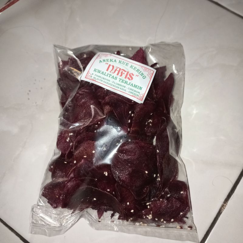 

Cemilan Khas Cirebon Keripik Ubi Ungu Biji Wijen, termurah