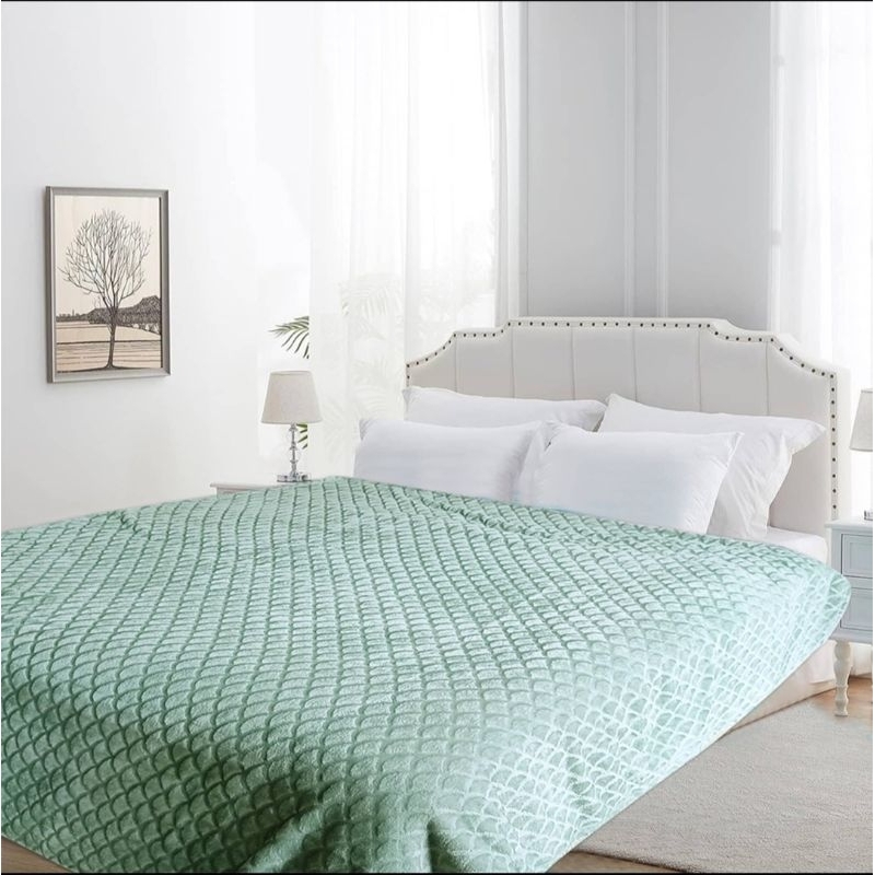 Arthome selimut fleece embos motif Flower Blanket Sleeplite