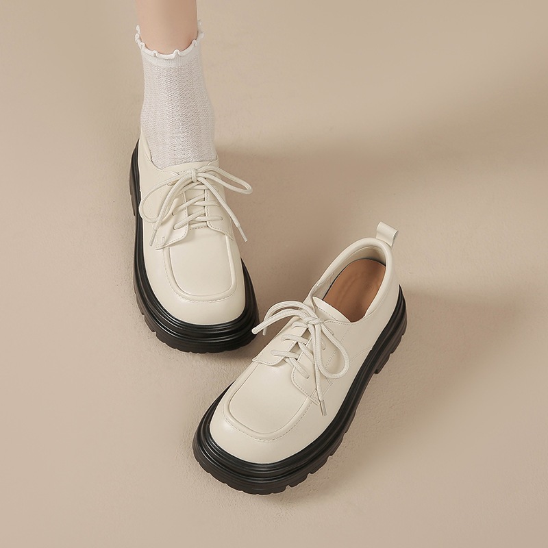 Isarli Shoes - Sepatu Docmart Wanita Hak 4cm/657-1 - Sepatu Docmart Simple Wanita