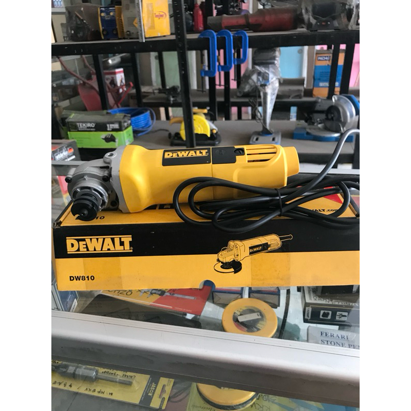 Gerinda dewalt DW810