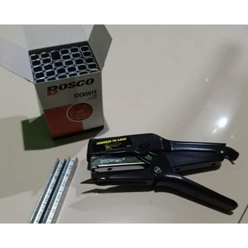 

steples box DOC dan isi bekas