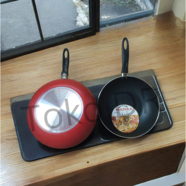Wajan anti lengket / Wok Pan / Penggorengan Teflon 28 / Iwasaka / Teflon