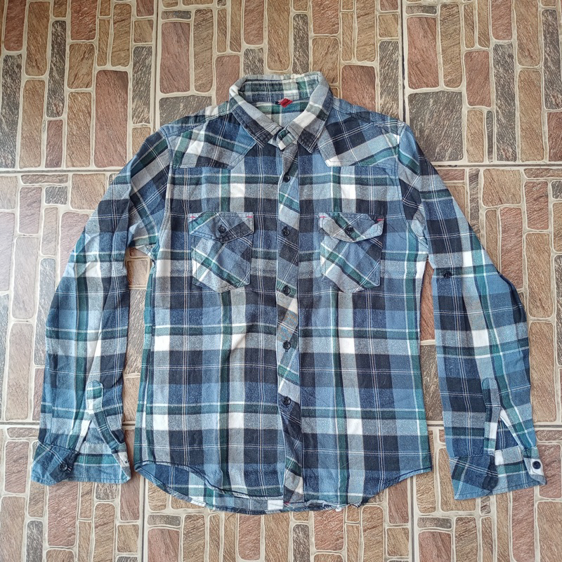 Kemeja Flanel N-One Preloved
