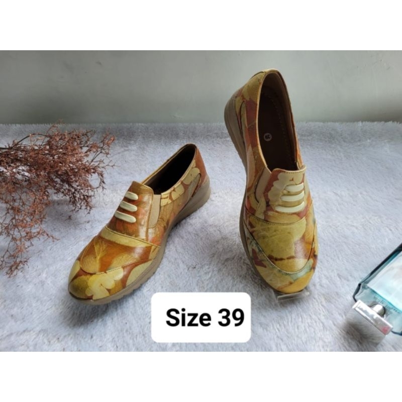 Sepatu Kets Sepatu cewek kulit sapi ecoprint