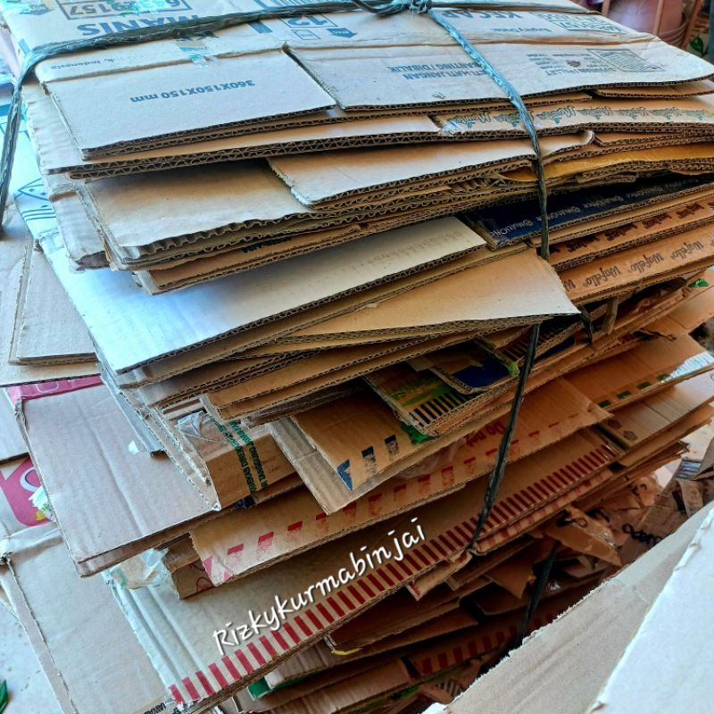 

KARDUS BEKAS KILOAN RANDOM / KARTON KOTAK PACKING PINDAHAN