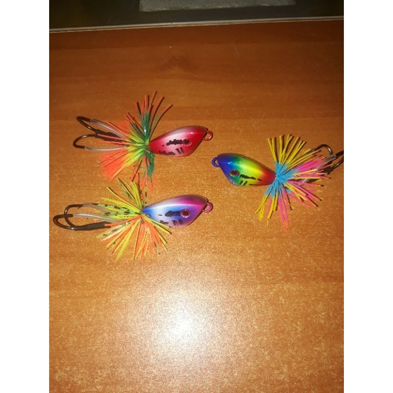 UMPAN CASTING JUMP FROG TRIANGLE 3.5 CM