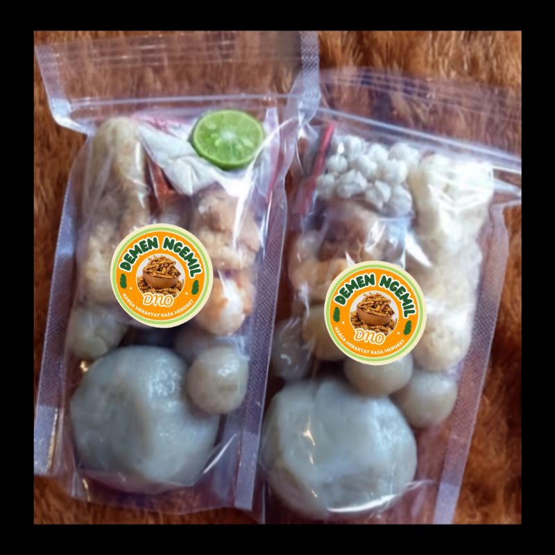 

2 PCS Bakso Aci Ayam Suwir Jumbo Demen Ngemil