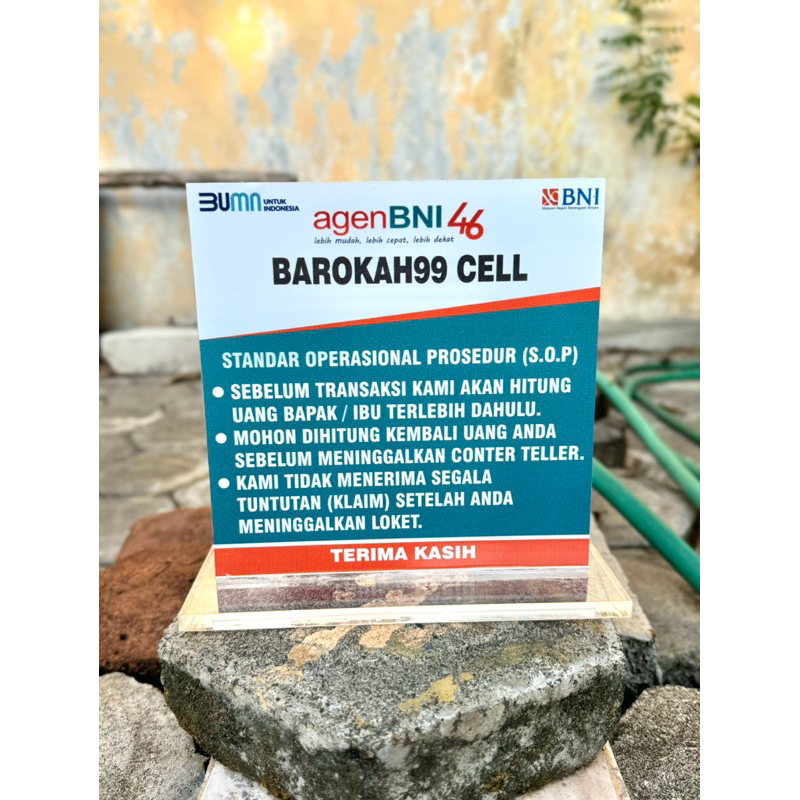 

PAPAN MEJA AGEN BANK BNI BAHAN AKRILIK TEBAL UKURAN 18x18CM