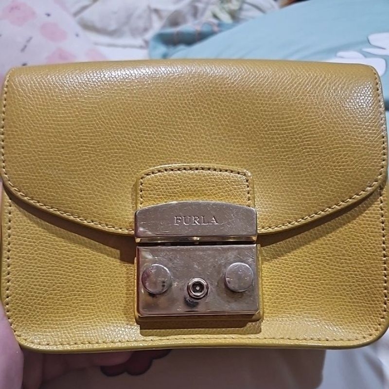 preloved furla metropolis