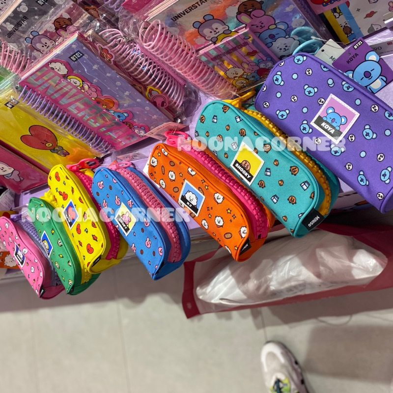 

Miniso x BT21 ‼️ Big Zipper Pencil Case / Kotak Pensil Canvas BT21 Collections