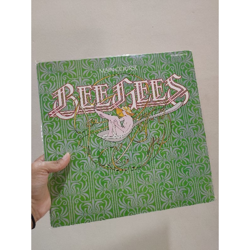 12" Vinyl Piringan Hitam (1975) BEE GEES - Main Course
