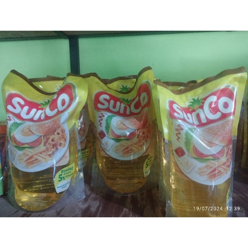 

sunco minyak goreng baik jernih 2 ltr 2000 ml 2lt