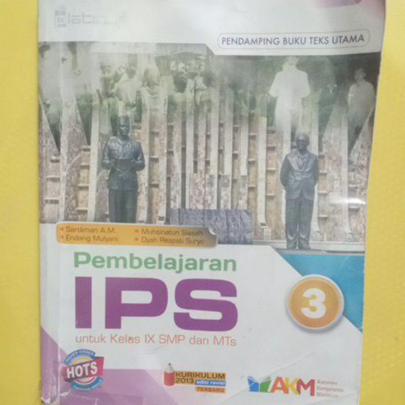 Buku IPS kelas 9/IX Tiga Serangkai Bekas