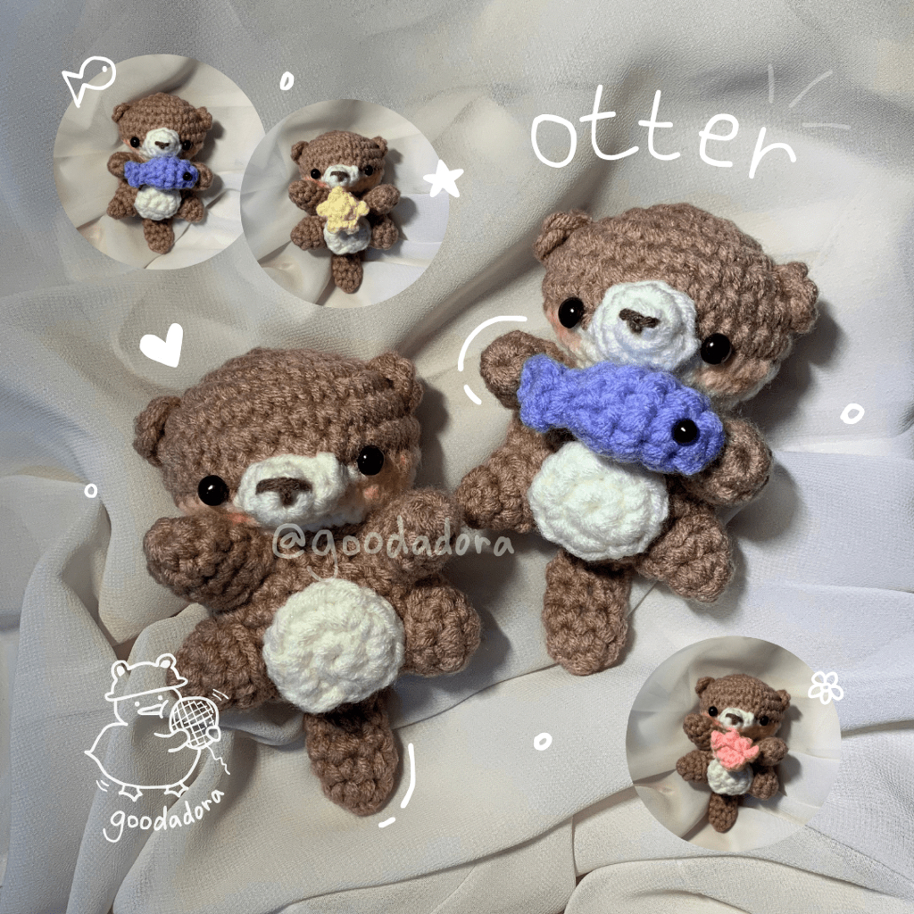 Otter Crochet / Baby Sea Otter Keychain Couple / Boneka Rajut Otter / Amigurumi / Gantungan Kunci Ra