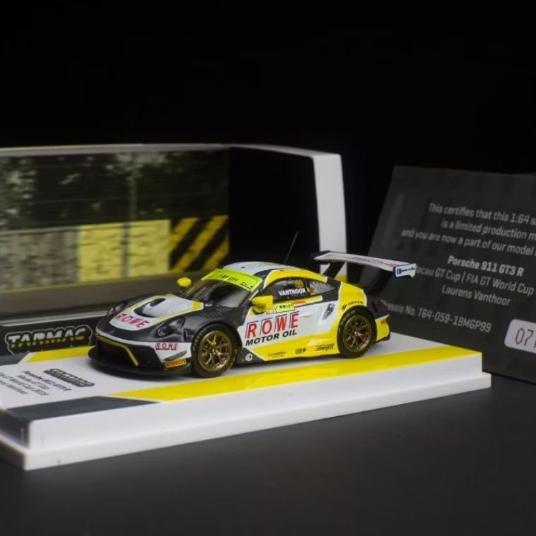 Tarmac Porsche 911 GT3 R Macau GT Cup FIA GT World Cup 2019 Laurens Vanthoor 64 Not Minichamps Mini 