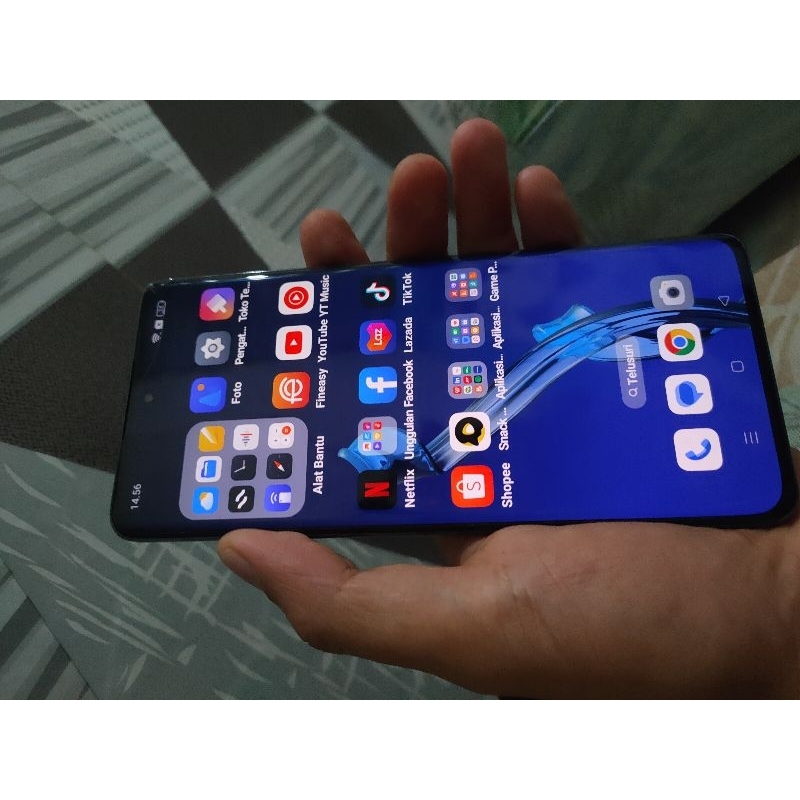 hp Oppo Reno 11 5g minus retak