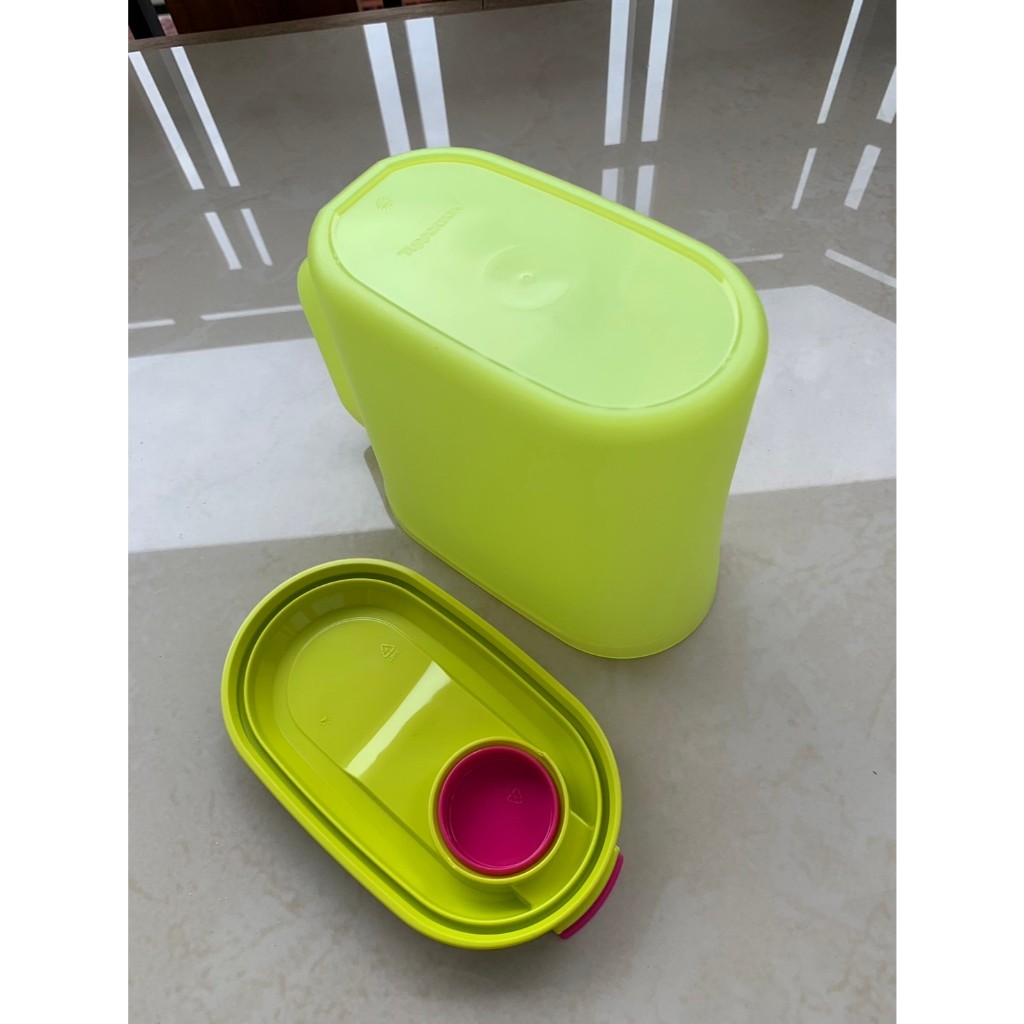 Tupperware Fridge Jug Set