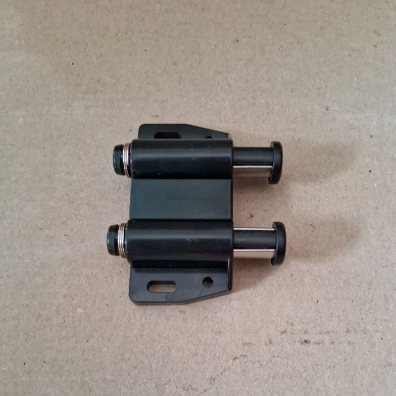 Magnet Kaca Double Push Open Pintu Lemari Laci