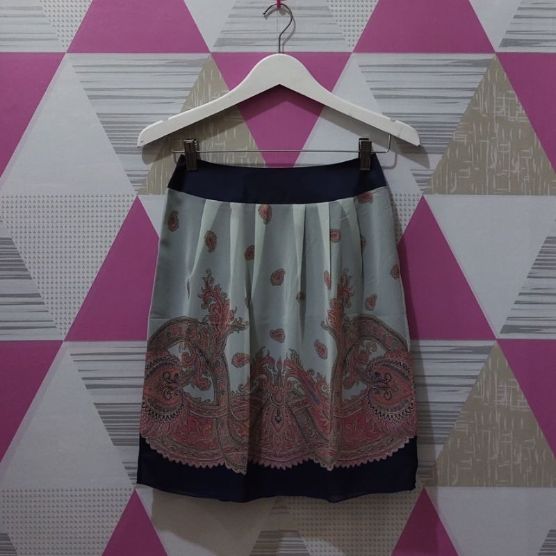 ROK PENDEK WANITA INDIVI