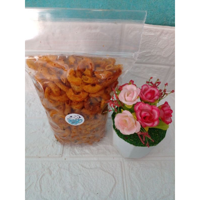 

makaroni pedas daun jeruk 1/4