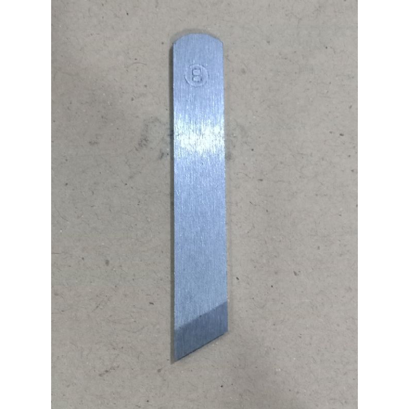 Pisau Obras Besar  Kristal Bawah B Baja (Grade A) Mesin Jahit Industri