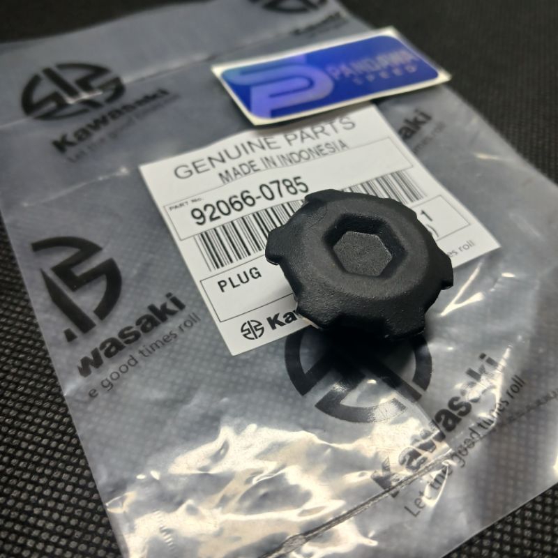 Plug Tutup Segitiga Atas Ninja 250 Rr Mono Z250SL All New Ninja 250 Fi 2018 Up Original 92066-0785