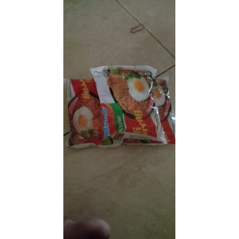 

indomie goreng isi 3 murah