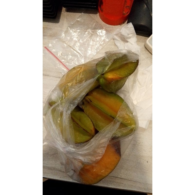 

buah belimbing segar