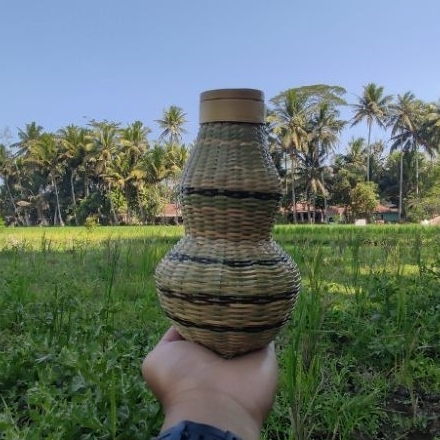 Kepis wadah ikan unik wadah wader dan uceng