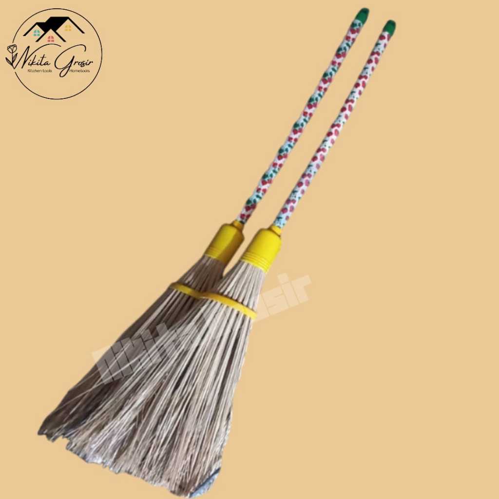 Sapu Lidi Tangkai Panjang / Sapu Lidi Taman Panjang