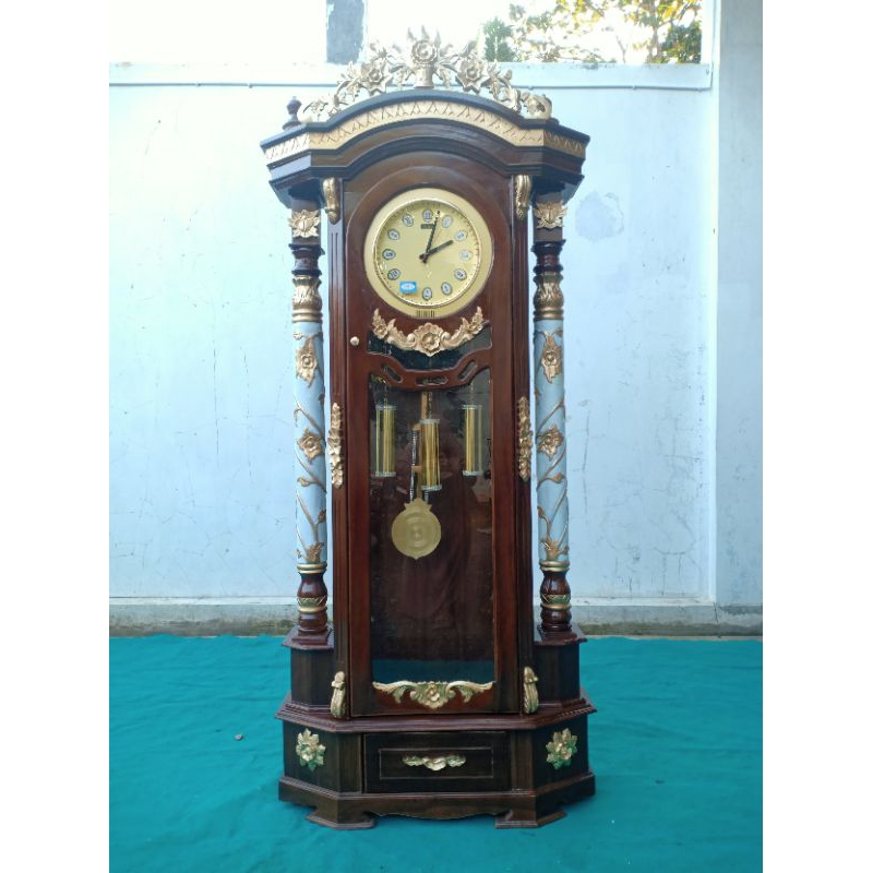 Jam jumbo jati,jam berdiri ter buat dari kayu jati yg halus .