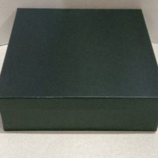 

Terlaris Gift Box Kotak Kado 23x23T1 2x2T5 25x2T12 Kotak KadoKotak Hadiah