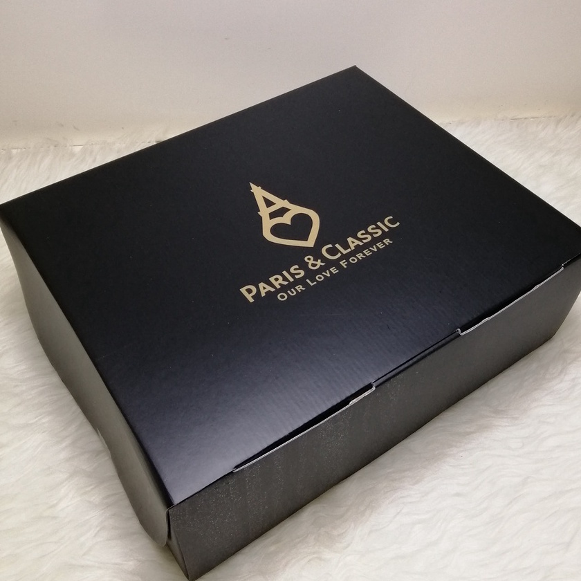 

KI3 Box Kotak Hampers Kado Tas Paris Classic Size 32 x 27 x 9 cm