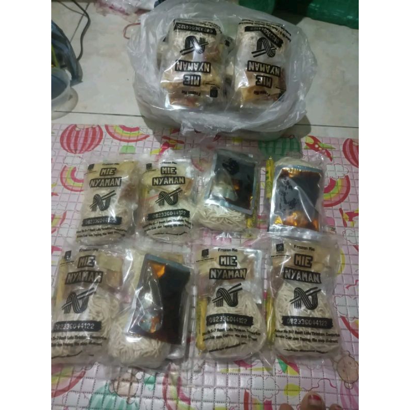 

Mie Pedas/Mie Nyaman Gacoan Frozen Fresh/mie Nyinyir/mie Pedas Level