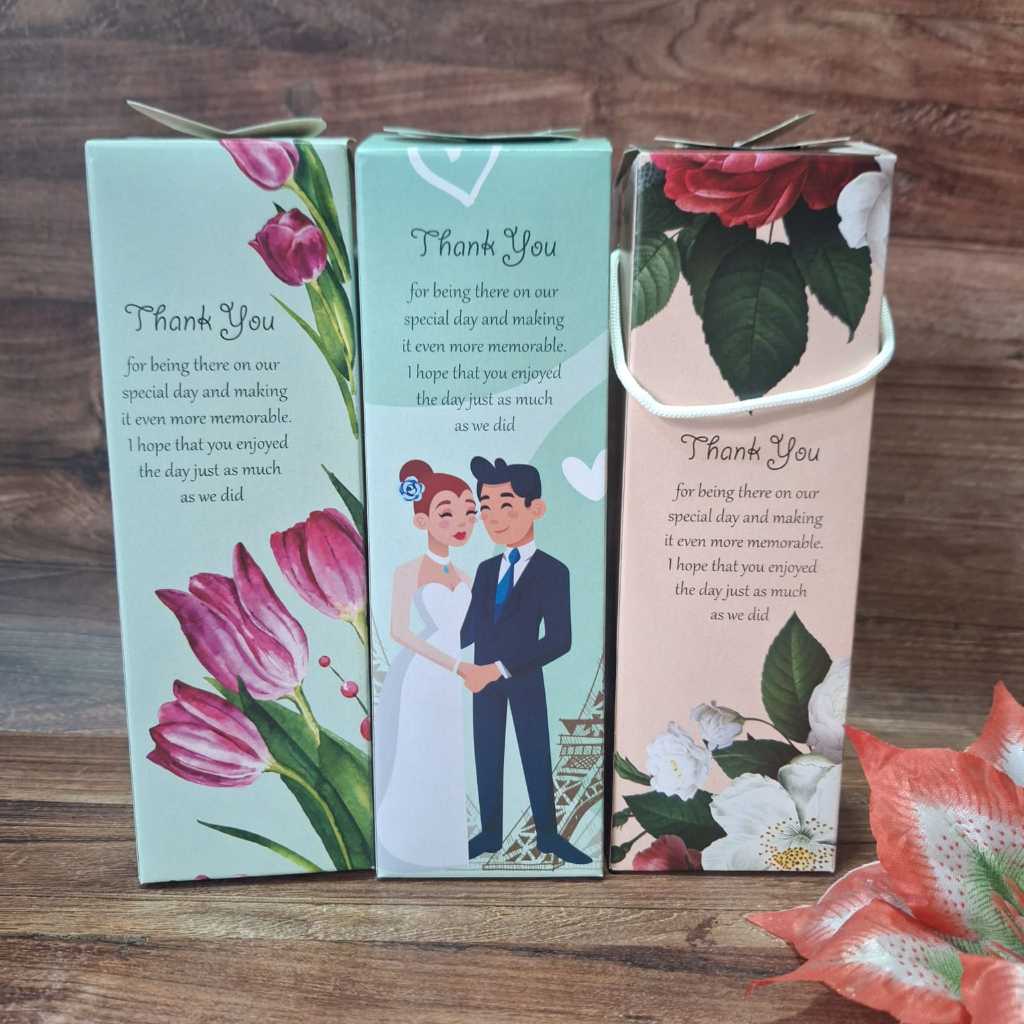 

GROSIR TERMURAH 1 pcs Box / dus botol Manja Motif full Bunga cantik + Tali Putih