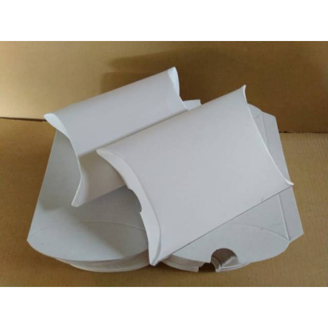 

(100 pcs) Pillow Box Kemasan Hadiah Souvenir Pernikahan Dus Kecil Packaging Makanan 12x9x2cm