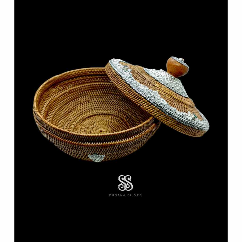 Keben Bokor Perak 925 Kombinasi Rotan Ate Bali Handmade Souvenir Decoration