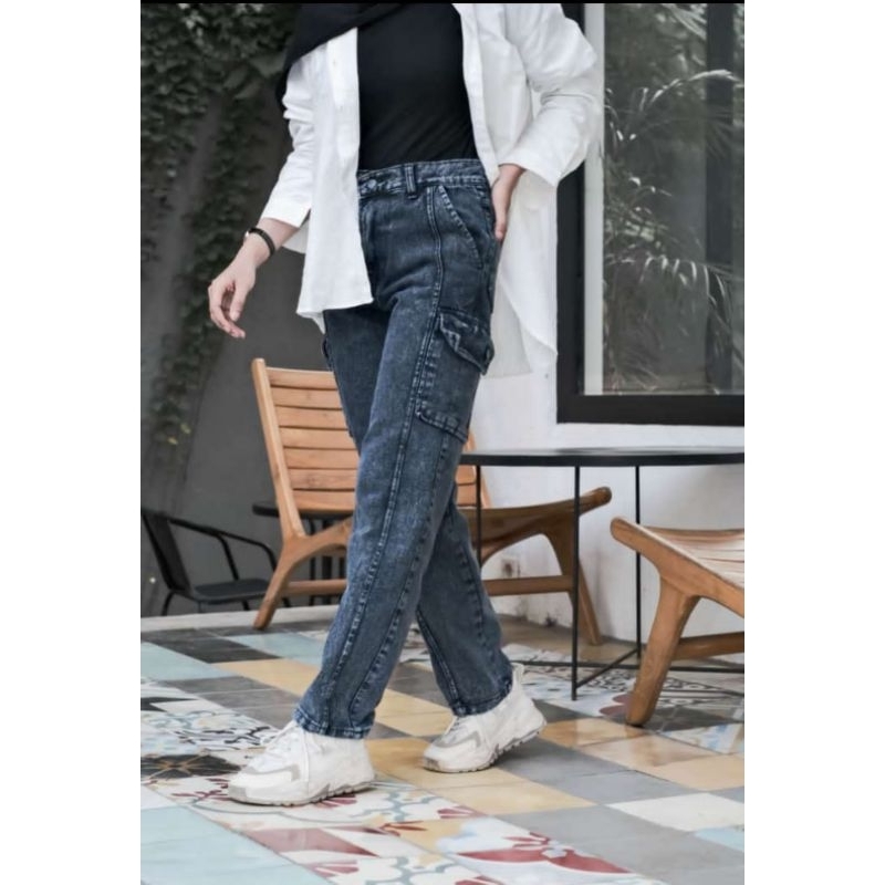 CELANA CARGO JEANS CEWEK - CELANA JEANS PANJANG PEREMPUAN KEKINIAN CELANA JEANS CARGO