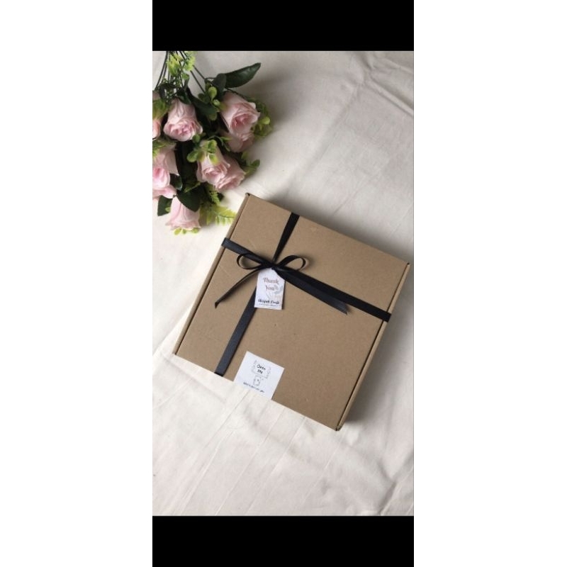 

DUS GIFT/HAMPERS HADIAH PITA
