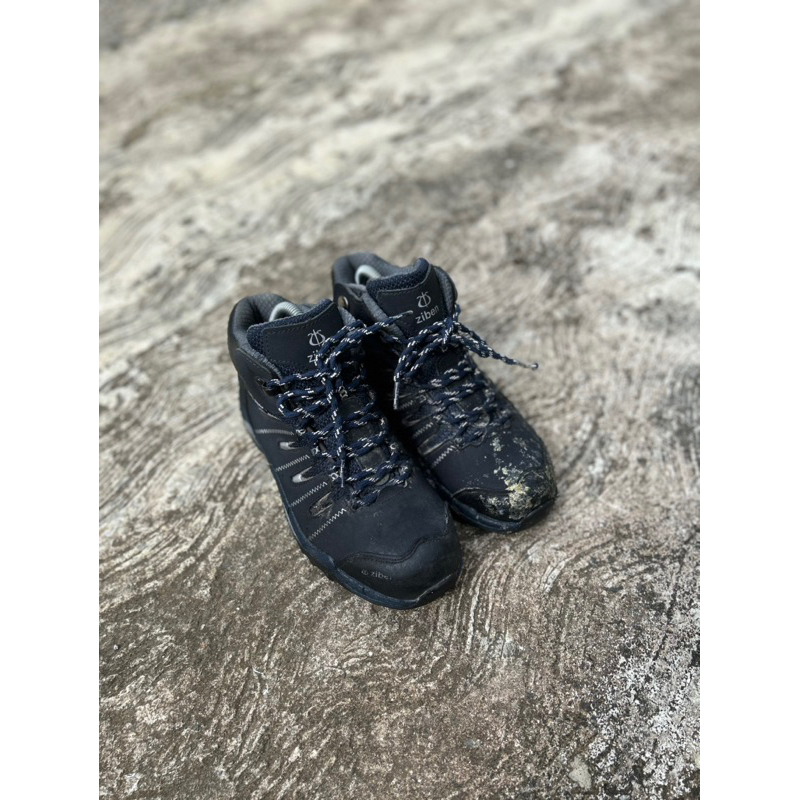 sepatu gunung second original ziben