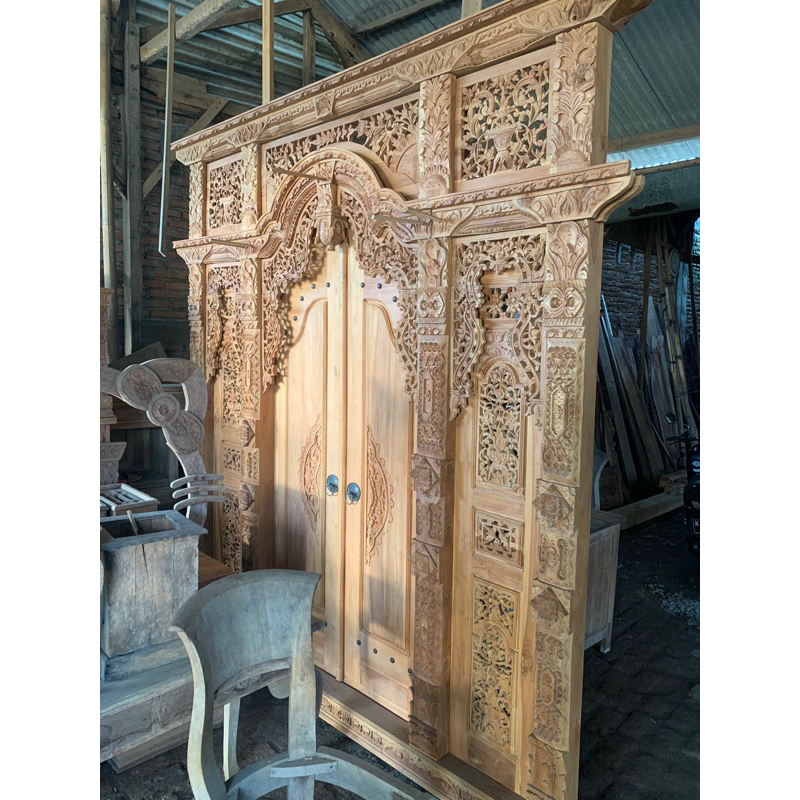 gebyok rumah pintu ukiran gebyok gebyok ukir kusen pintu kayu jati