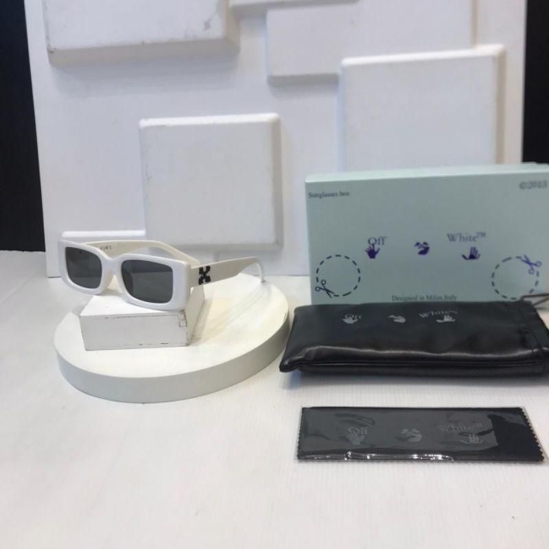 KACAMATA BRANDED OFF WHITE IMPORT QUALITY