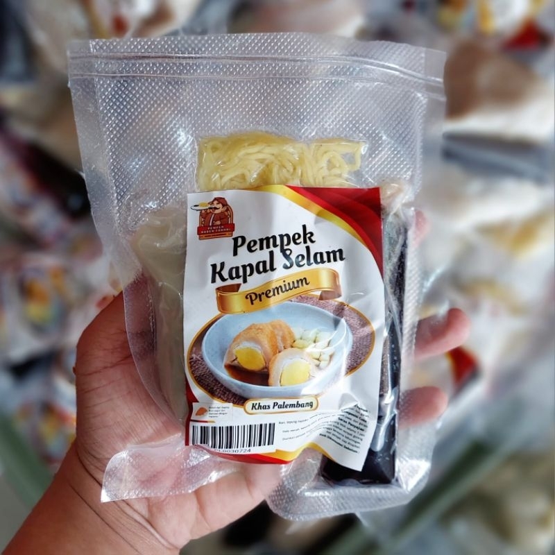 

PEMPEK KHAS PALEMBANG KAPAL SELAM /PEMPEK MIX