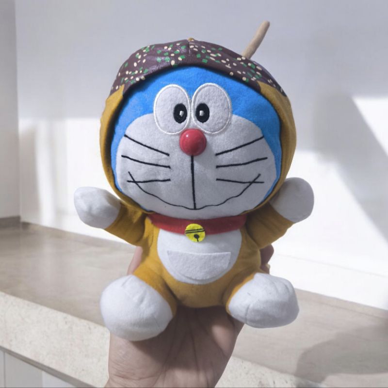 BONEKA DORAEMON UNIK KOSTUM TAKOYAKI ORIGINAL NEWTAG