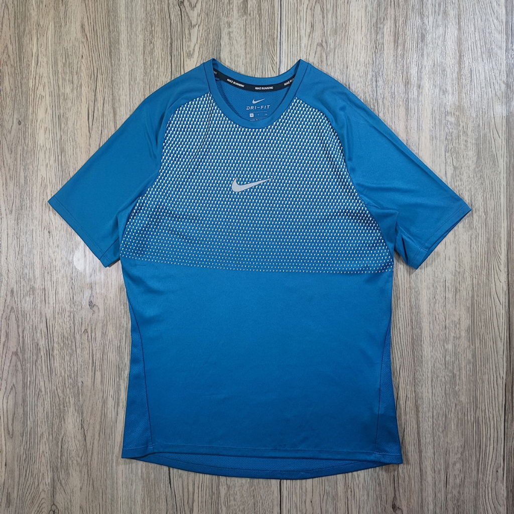 Kaos Running NIKE Center Logo Pria Wanita Second Original Size S M