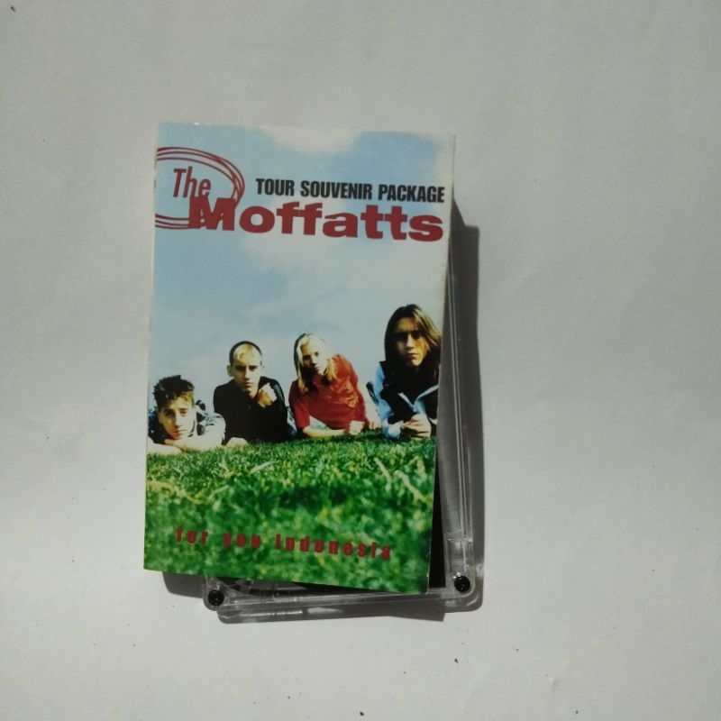 KASET PITA 3973-THE MOFFATTS