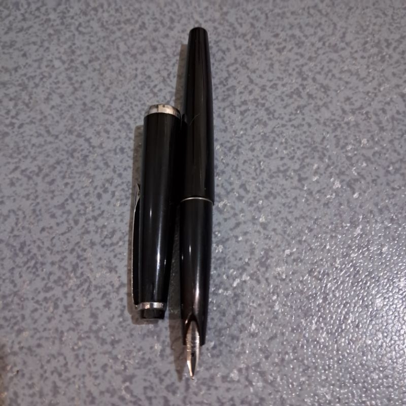 

Pulpen Fountain Pen Vintage Pilot Jepang item no 2