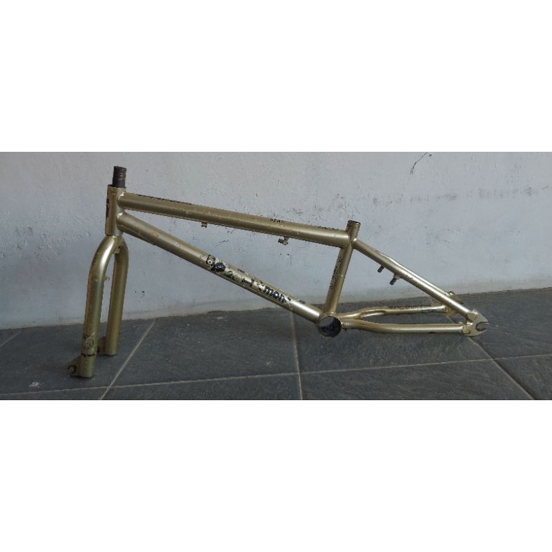 BMX MONGOOSE L20 FRAME + FORK